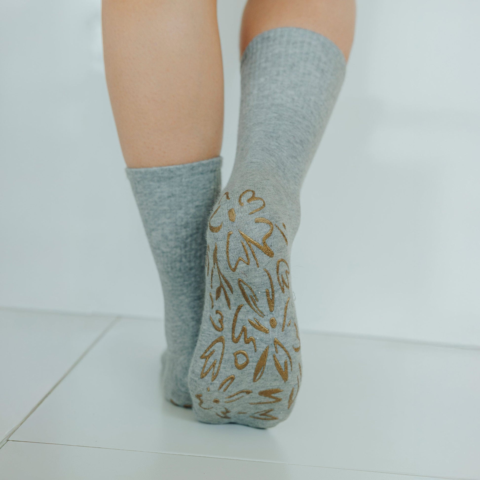 Grey Yoga Socks – Organic Cotton (1 pair)