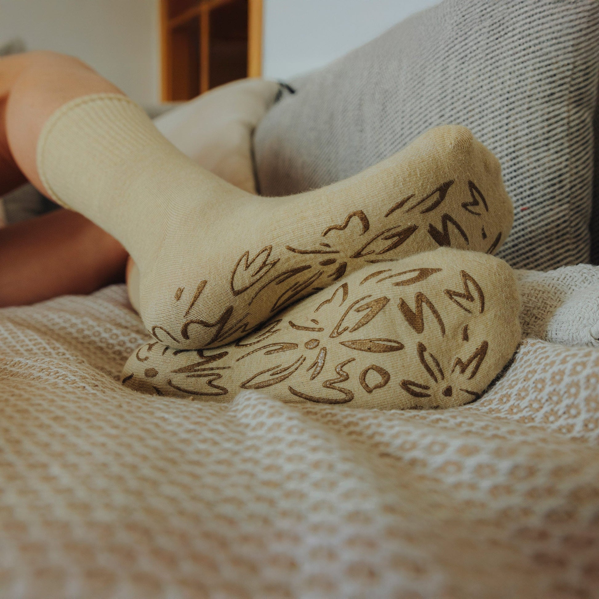 Lemon Yoga Socks – Organic Cotton (1 pair)