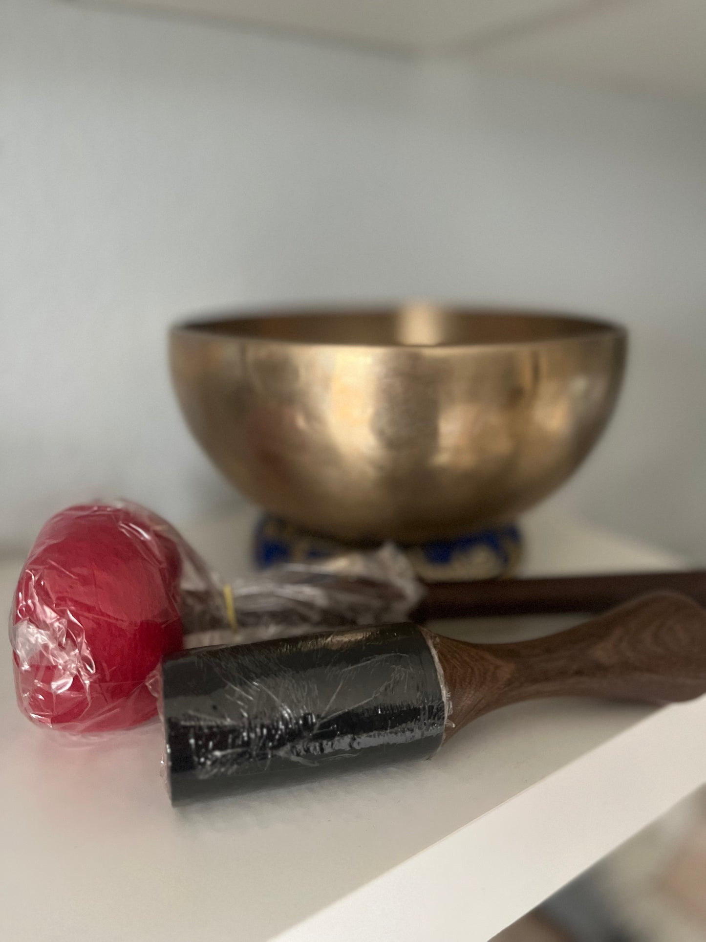 Heart Chakra Singing Bowl in F Kit