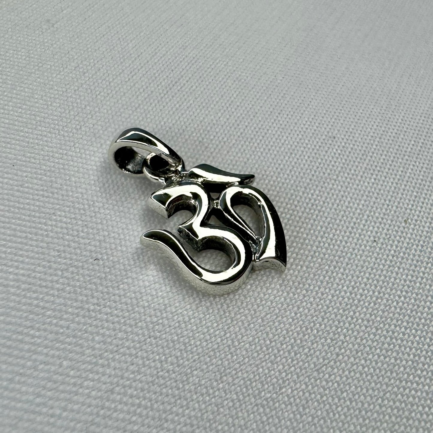 Stylized OM Symbol Sterling Silver Charm Angle