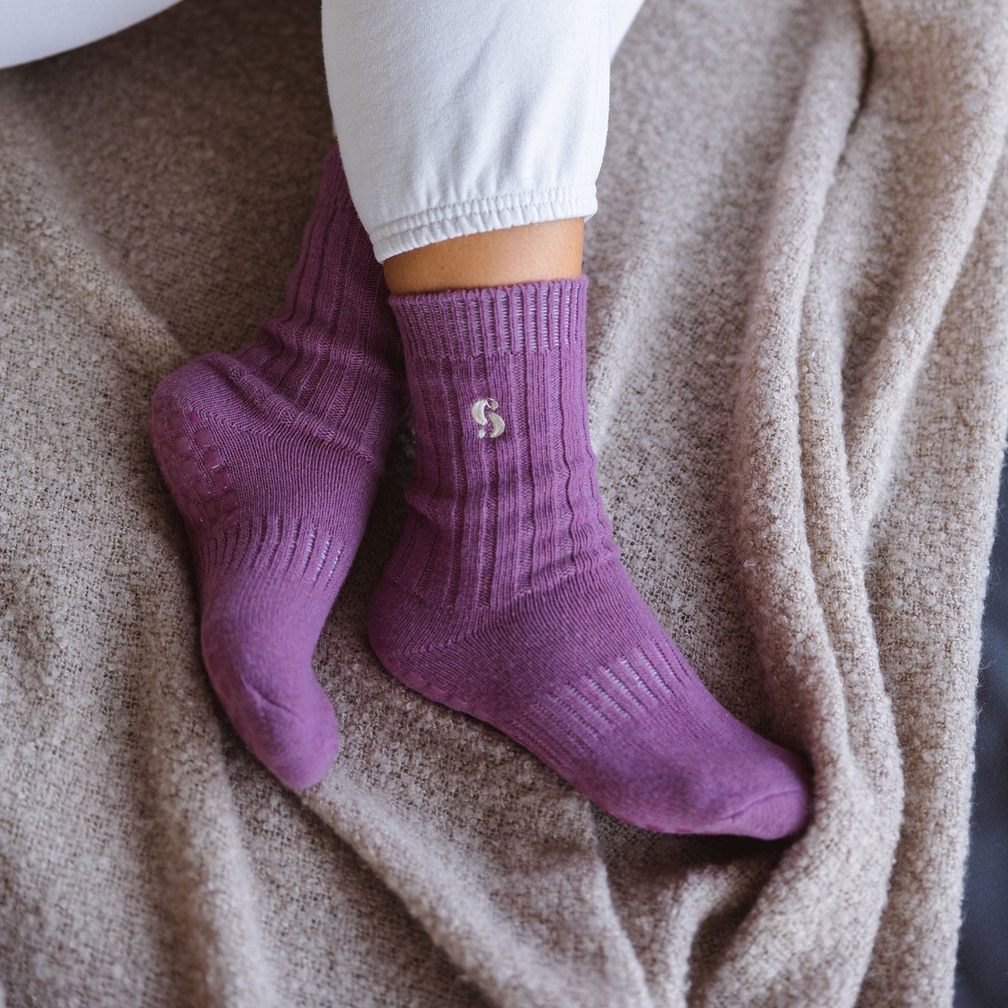 Viola Yoga Socks – Merino Wool (1 pair)