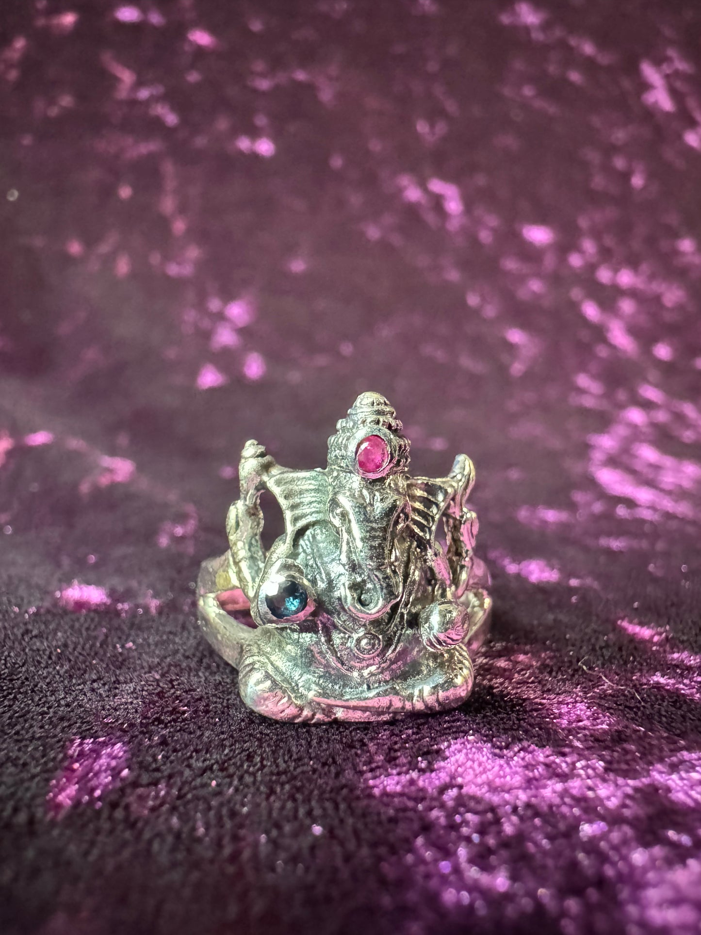 Ganesha Ring with Ruby and Sapphire