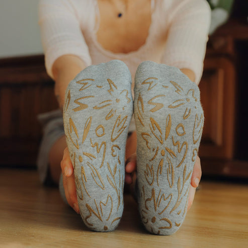 Grey Yoga Socks – Organic Cotton by Little Yoga Socks