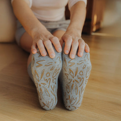 Grey Yoga Socks – Organic Cotton (1 pair)