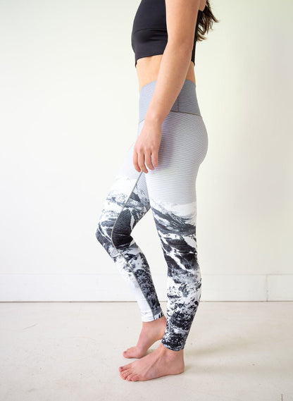 Black & White Ski Hill Yoga Pants Side