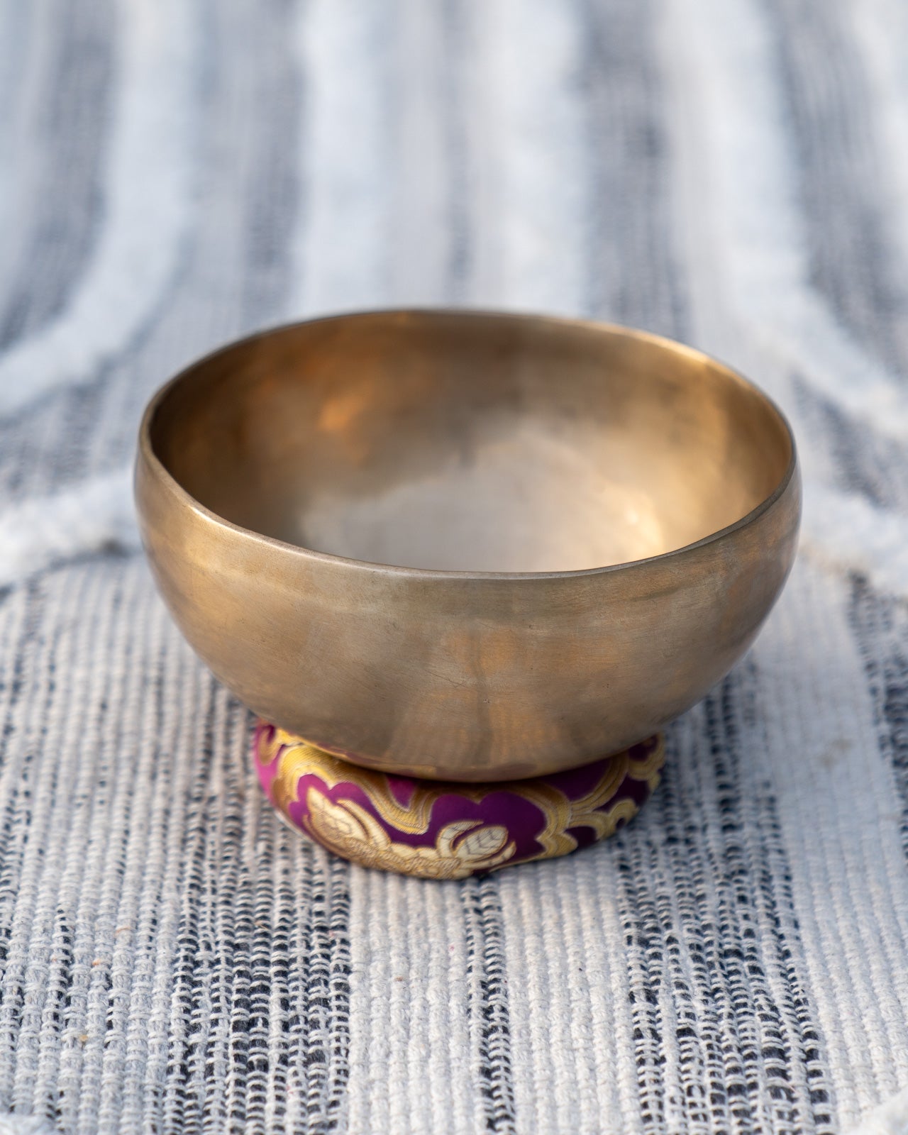 Crown Chakra Singing Bowl in B Matte