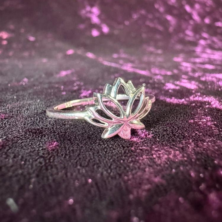 Delicate Lotus Sterling Silver Ring Front