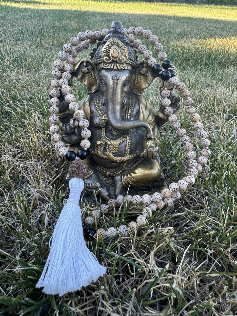 Om Mani Padme Hum - 8mm Handcrafted Mala on Ganesh