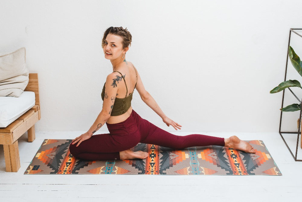 Pendleton x Yune Yoga - Sierra Ridge Yoga Mat With Yoga Pose