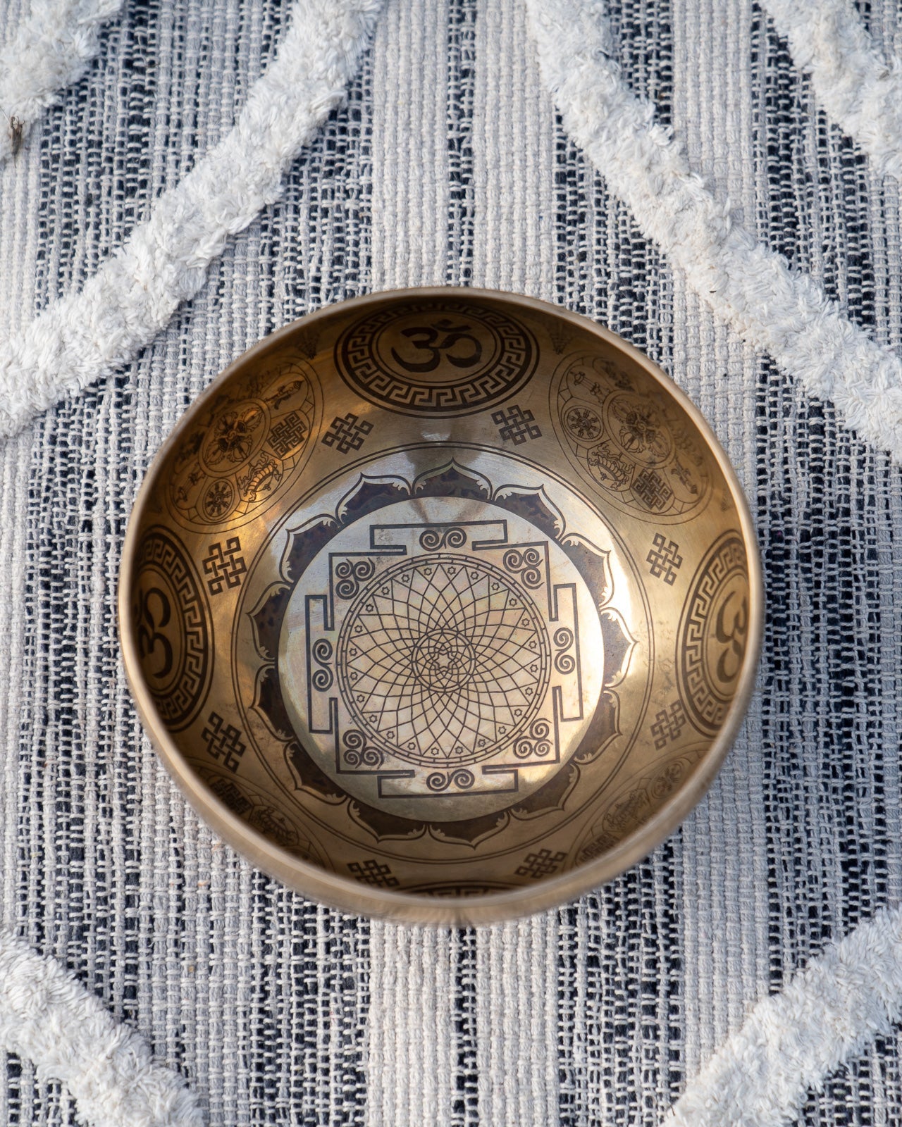 Sacral Chakra Singing Bowl in D Engraved Bowl
