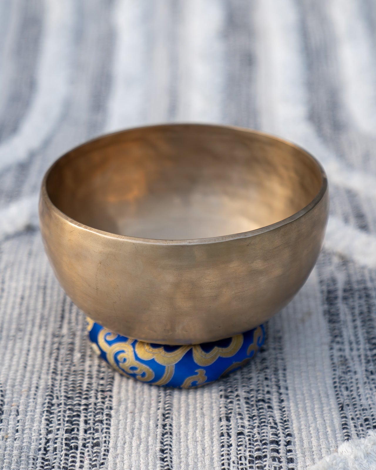 Third Eye Chakra Singing Bowl in A Matte Finish