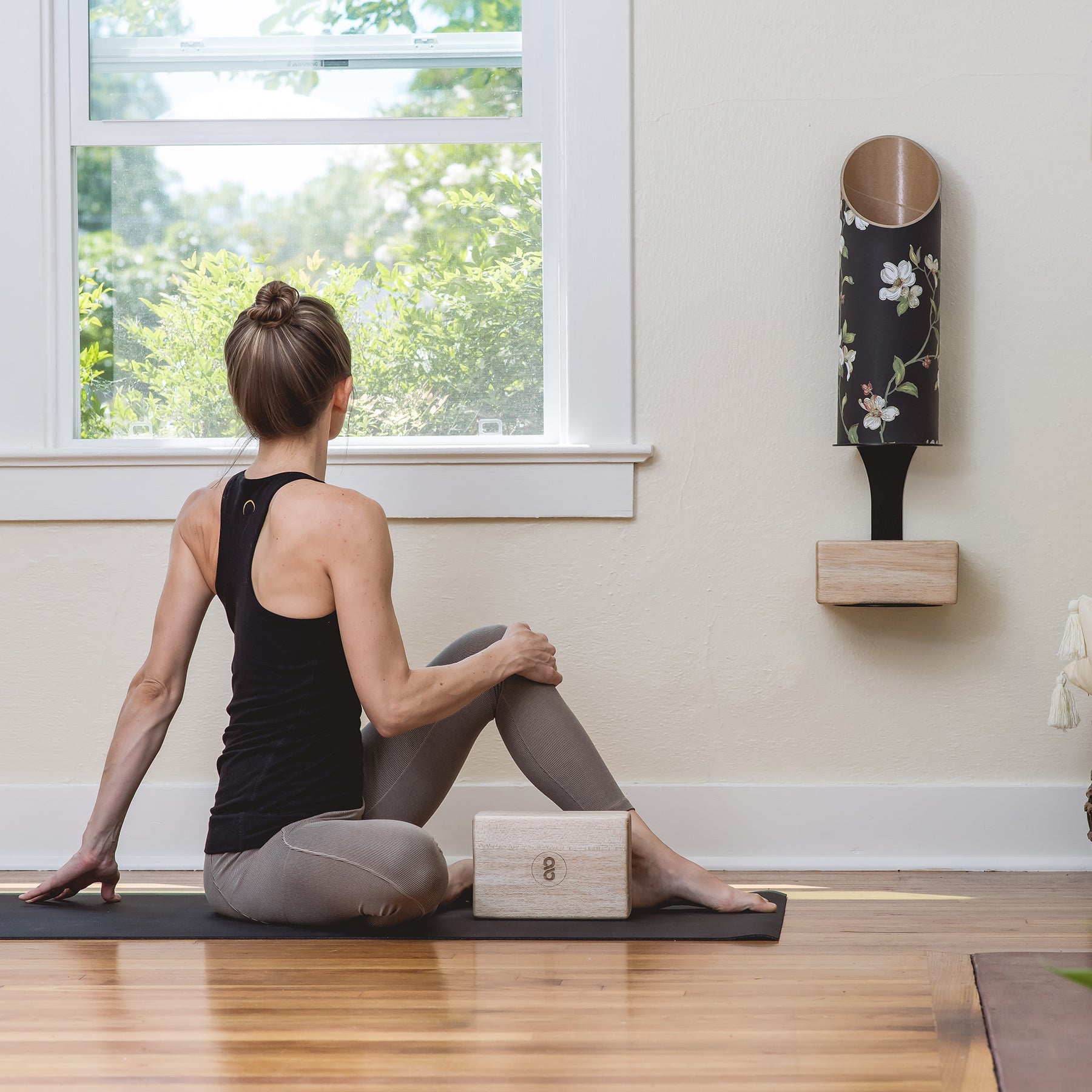 Homi Yoga Block Wall Bracket | Black Lifestyle Yoga Practice