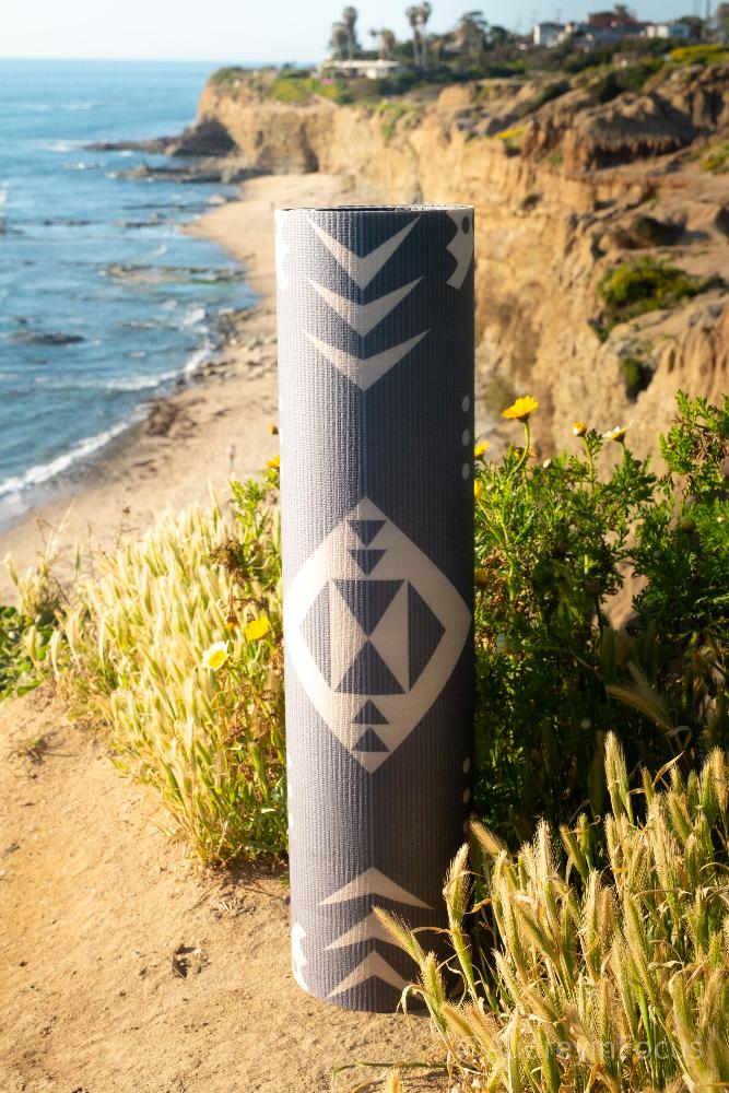 Pendleton x Yune Yoga - Agate Beach Yoga Mat Ready for Beach Yoga