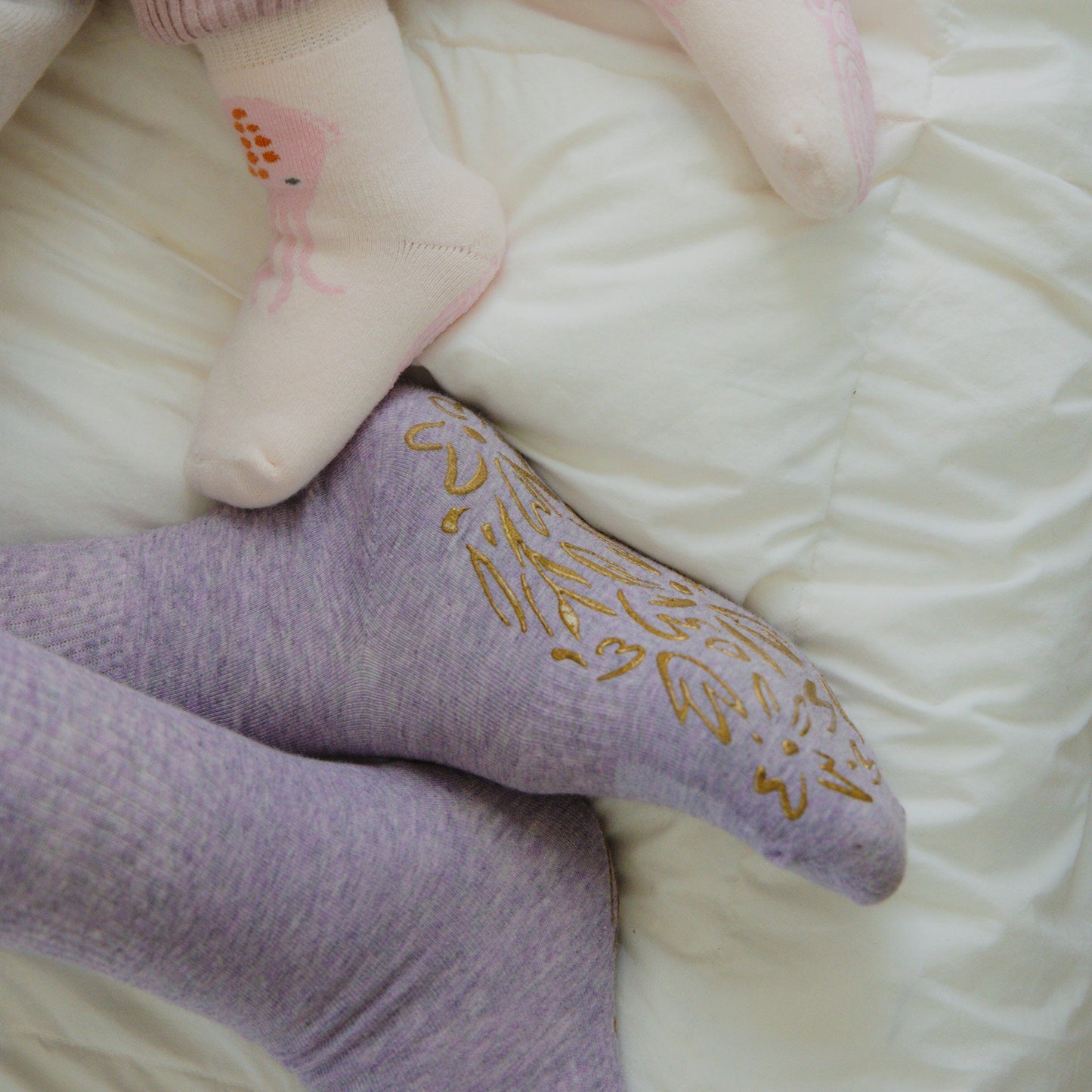 Lavender Yoga Socks – Organic Cotton (1 pair)