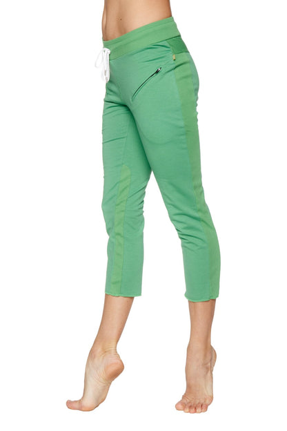 4/5 Length Zipper Pocket Capri Yoga Pants (Bamboo Green)