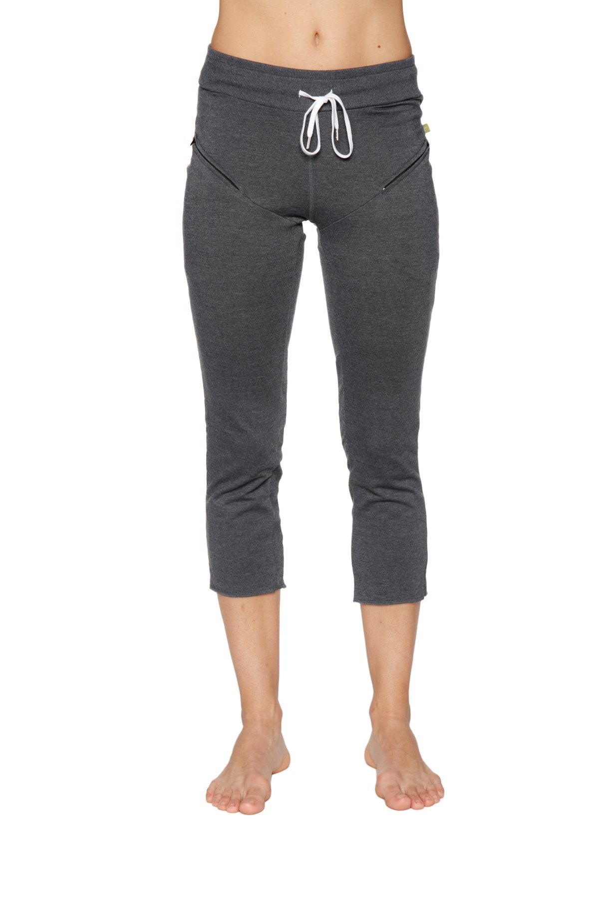 4/5 Length Zipper Pocket Capri Yoga Pants (Charcoal) Front