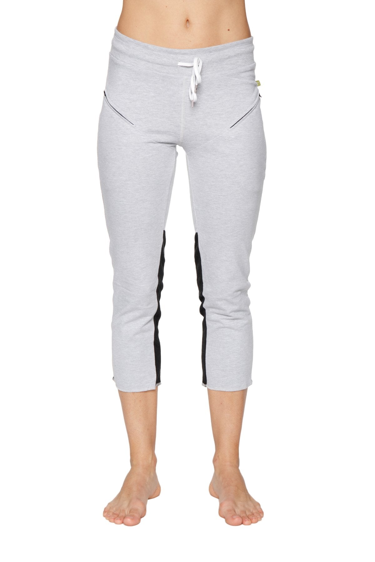4/5 Length Zipper Pocket Capri Yoga Pants (Slate Grey) Front